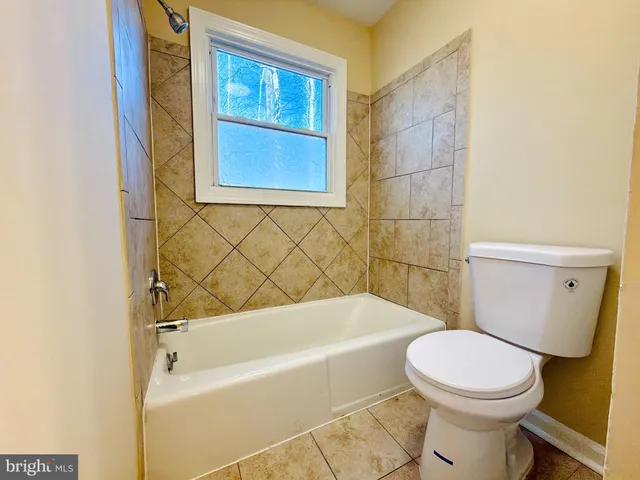 $3,400 | 9422 Mauck Court, Fairfax, VA 22032