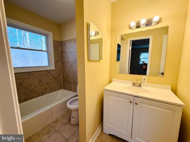 $3,400 | 9422 Mauck Court, Fairfax, VA 22032