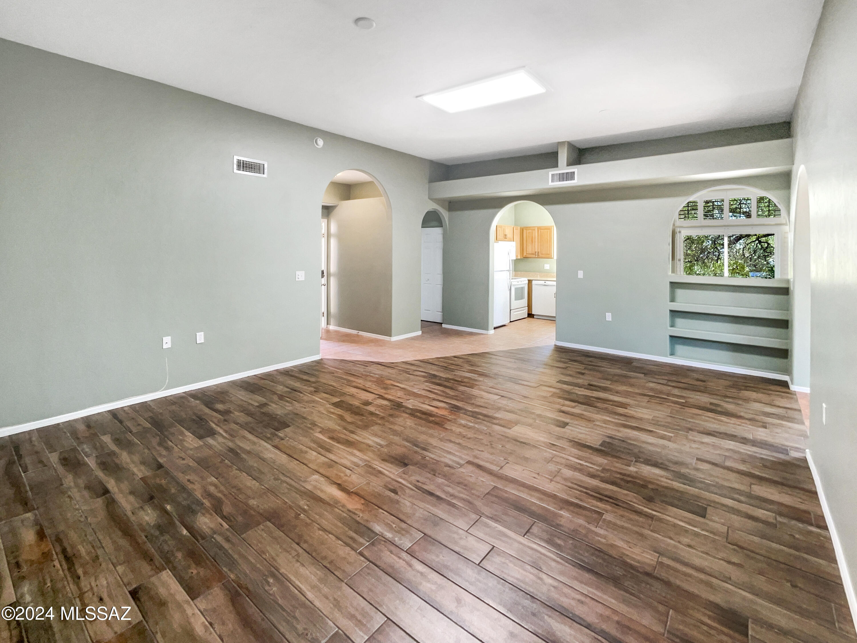 1740 North Rio Mayo Green Valley, AZ 85614 - Photo 11 of 21 Gallery Image 11