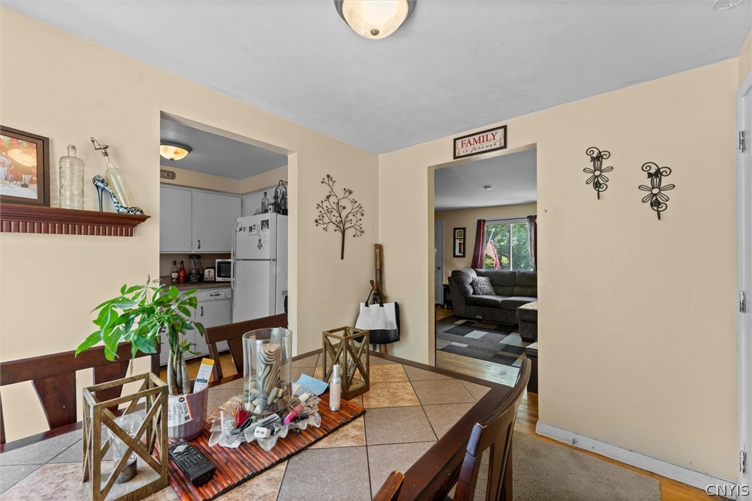 124 Boysen Road Cicero, NY 13212 - Photo 8 of 49