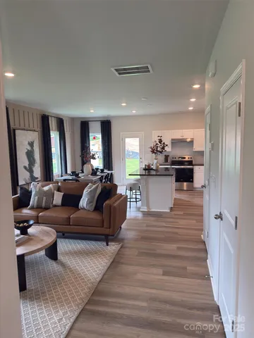 $304,900 | 4552 Green Drake Drive, Charlotte, NC 28269