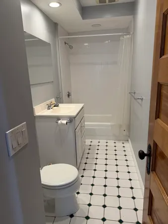 $1,900 | 29 Boardman Street, Unit 2, Worcester, MA 01606