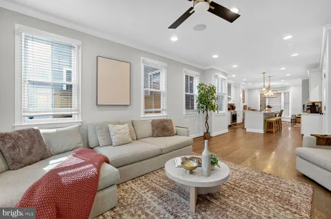 $1,650,000 | 611 North Columbus Street, Alexandria, VA 22314