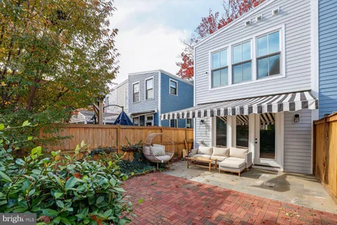 $1,650,000 | 611 North Columbus Street, Alexandria, VA 22314