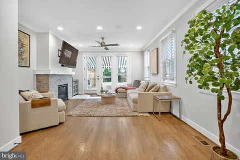 $1,650,000 | 611 North Columbus Street, Alexandria, VA 22314