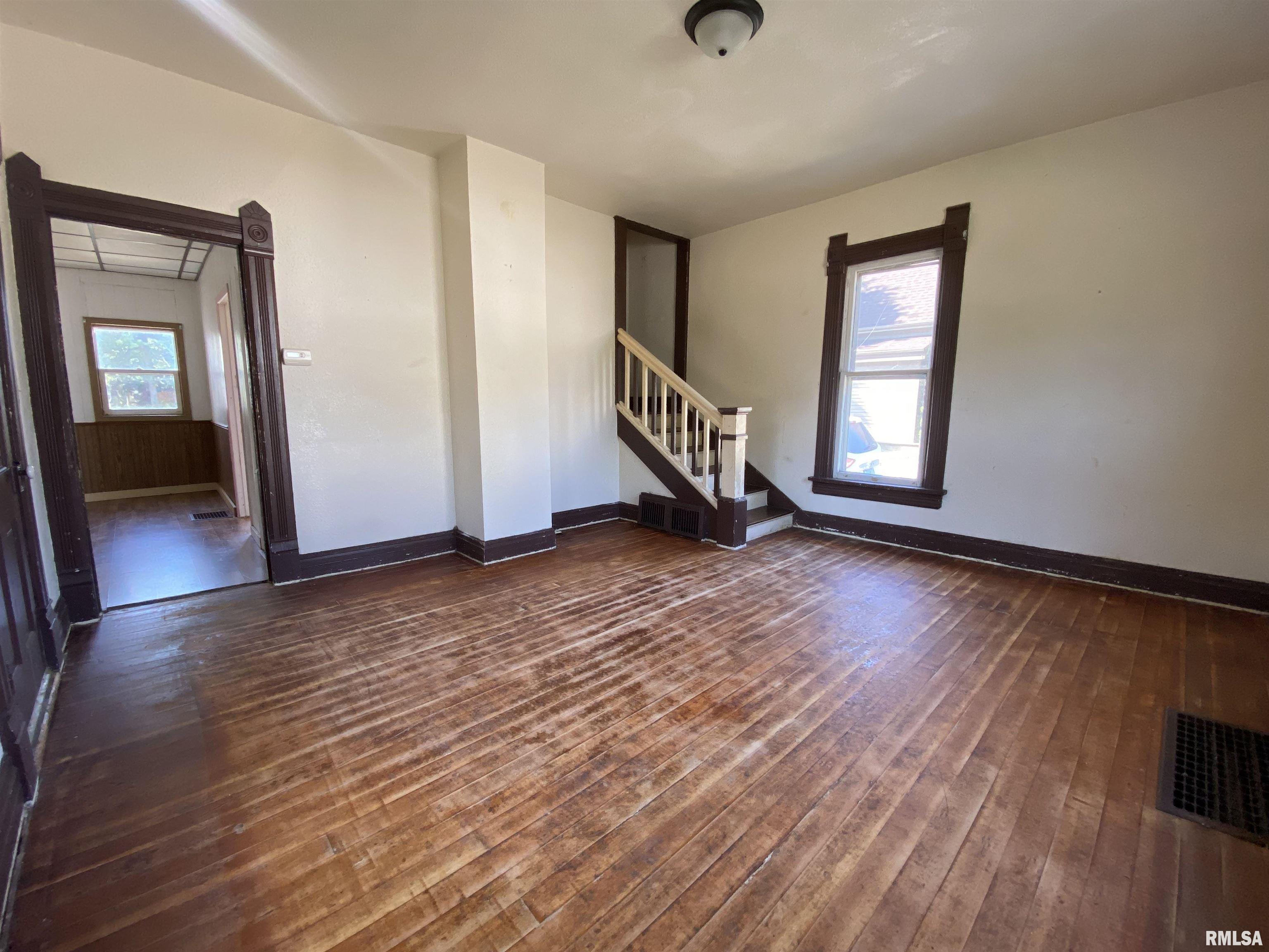 324 West Spruce Street Canton, IL 61520 - Photo 7 of 15
