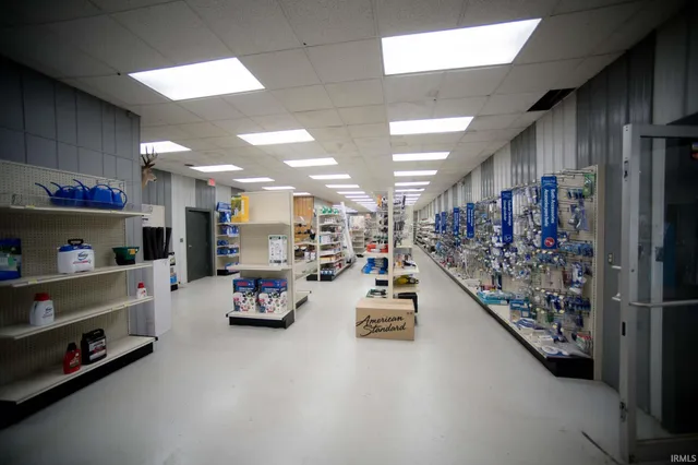 $575,000 | 7362 Russell Drive, Bicknell, IN 47512