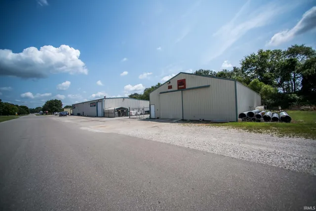 $575,000 | 7362 Russell Drive, Bicknell, IN 47512