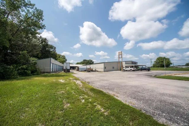 $575,000 | 7362 Russell Drive, Bicknell, IN 47512