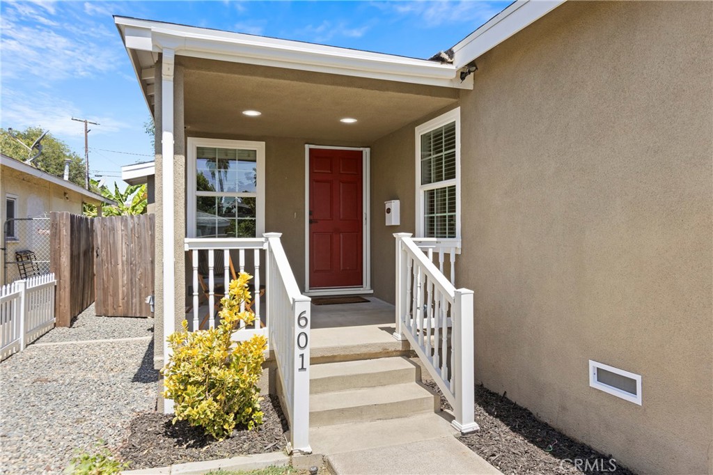 601 Cherry Street Brea, CA 92821 - Photo 7 of 65