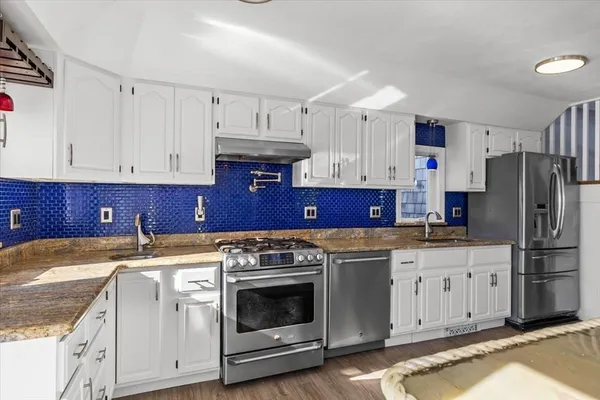 $1,199,000 | 36 Ocean Street, Marshfield, MA 02050