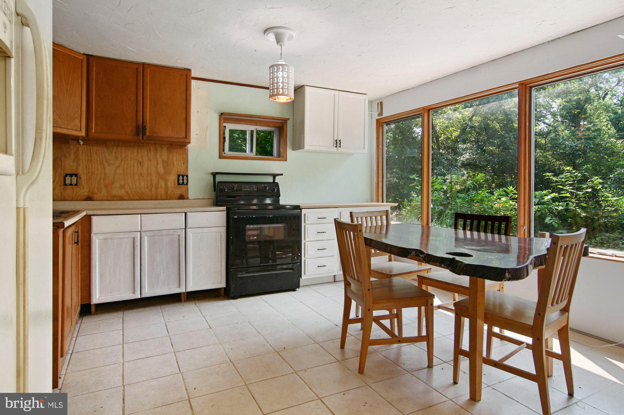 925 Wilhelm Road Harrisburg, PA 17109 - Photo 23 of 50 In Law Suite
