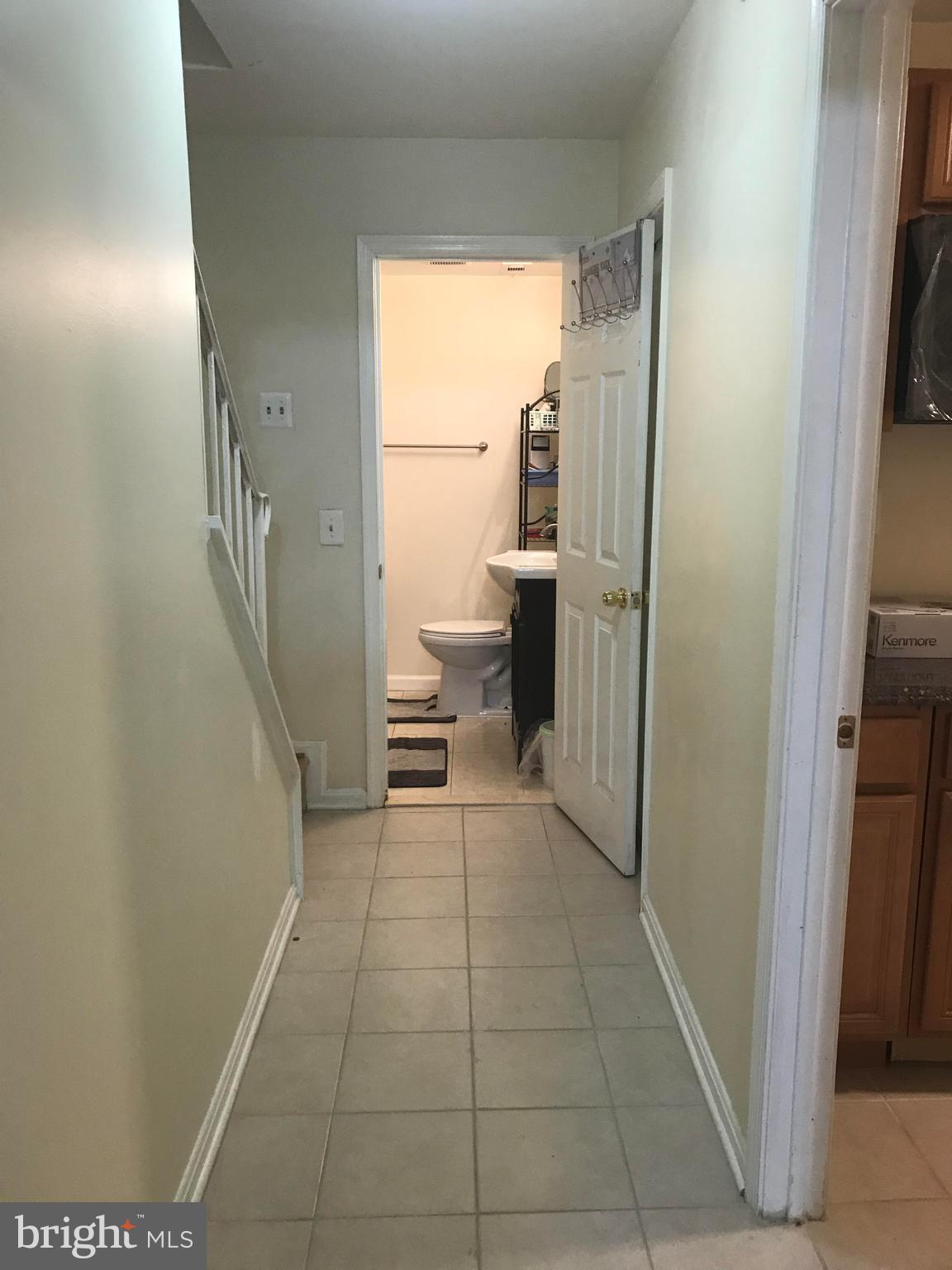 14660 Tynewick Terrace Silver Spring, MD 20906 - Photo 25 of 30 Hallway