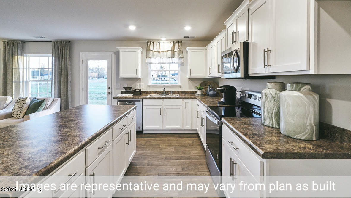 4057 East Old Spring Hope Road Rocky Mount, NC 27804 - Photo 8 of 30 Holly_Model_White_Cabinets (7)