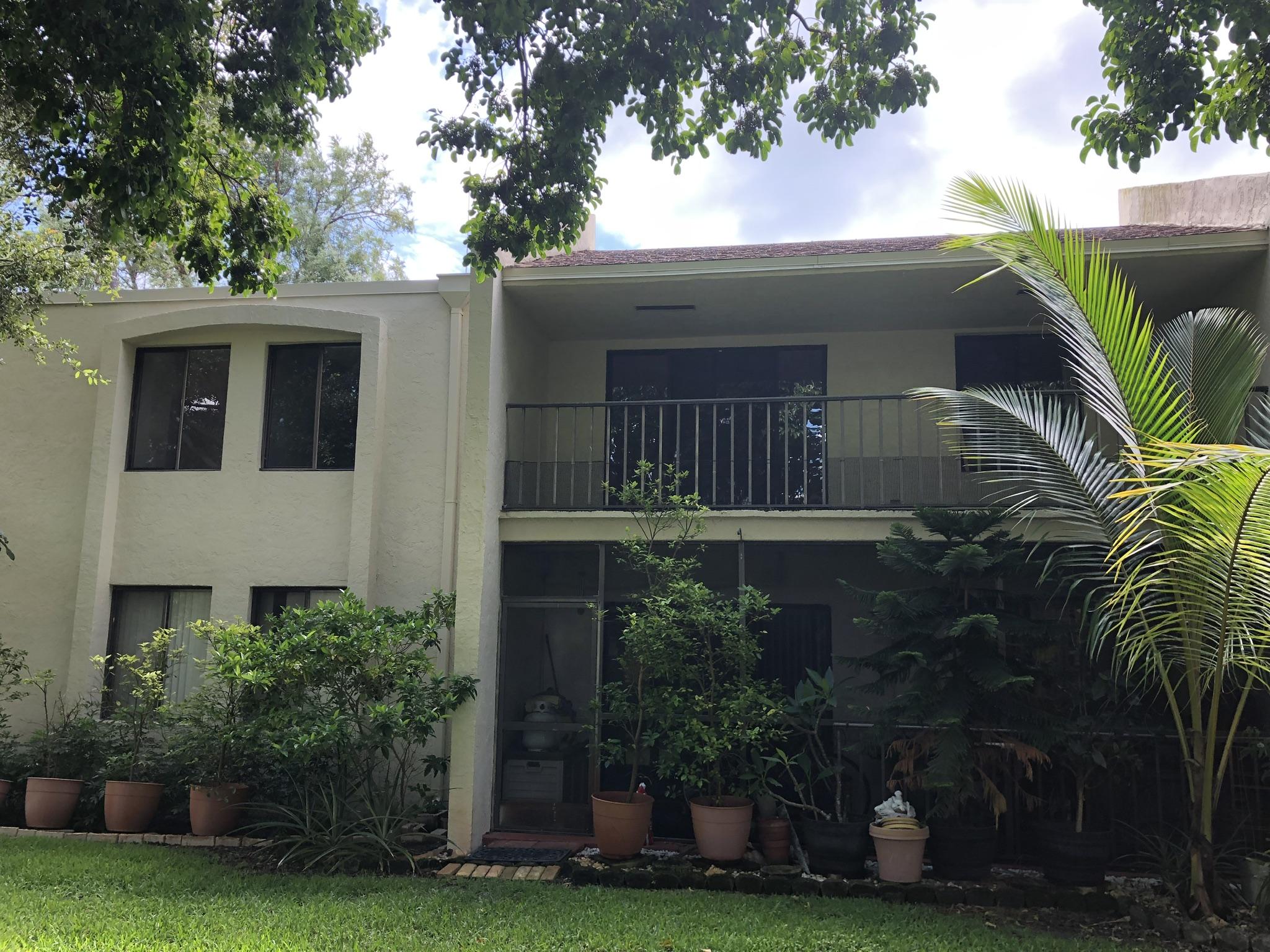 150 Pineview Road, Unit J5 Jupiter, FL 33469 - Photo 2 of 22 C91B237A-A8FD-4B38-AC3D-36D218552EEB