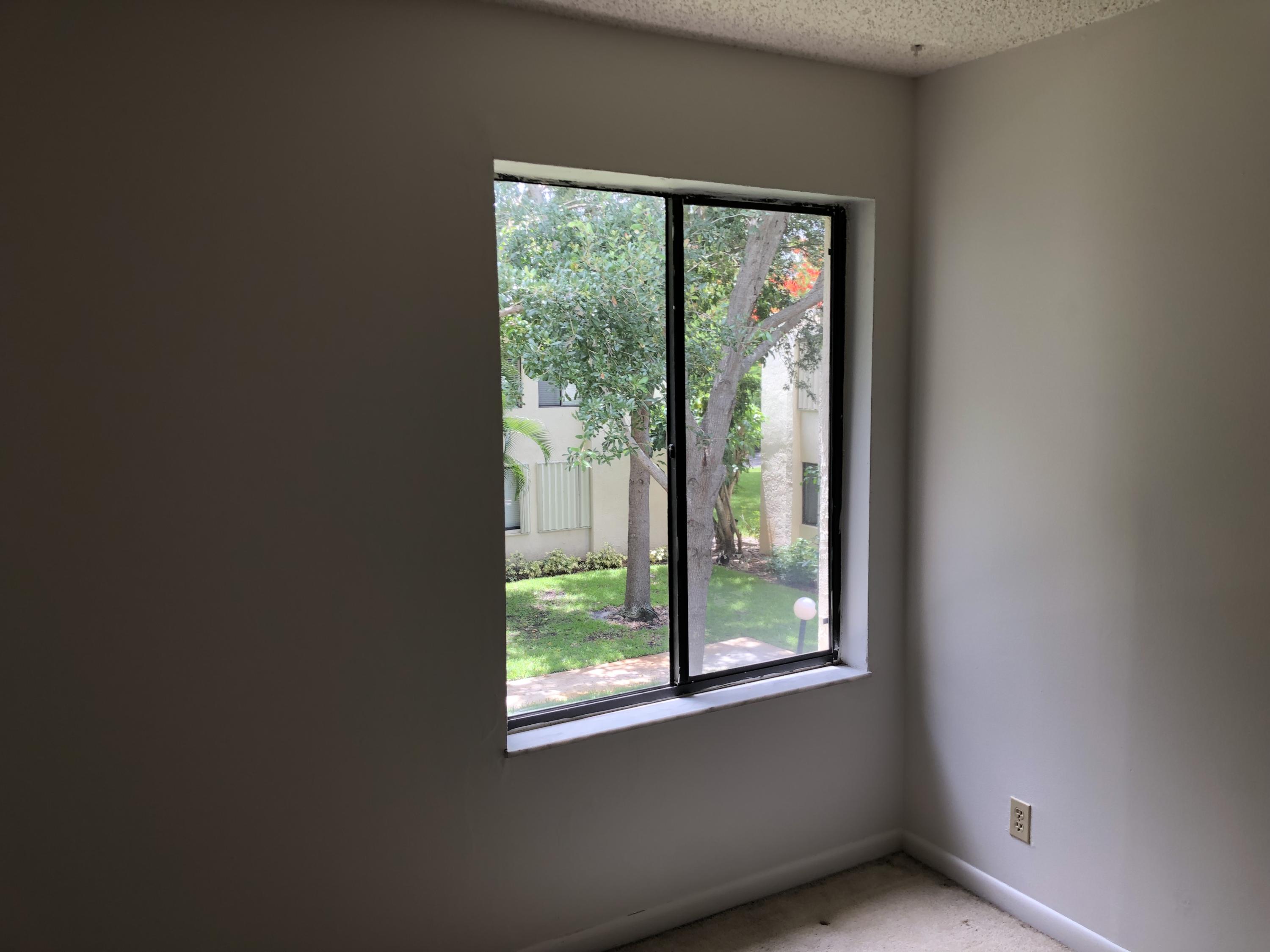 150 Pineview Road, Unit J5 Jupiter, FL 33469 - Photo 9 of 22 AA41156F-55C6-40DF-B1F6-881BD6160D50