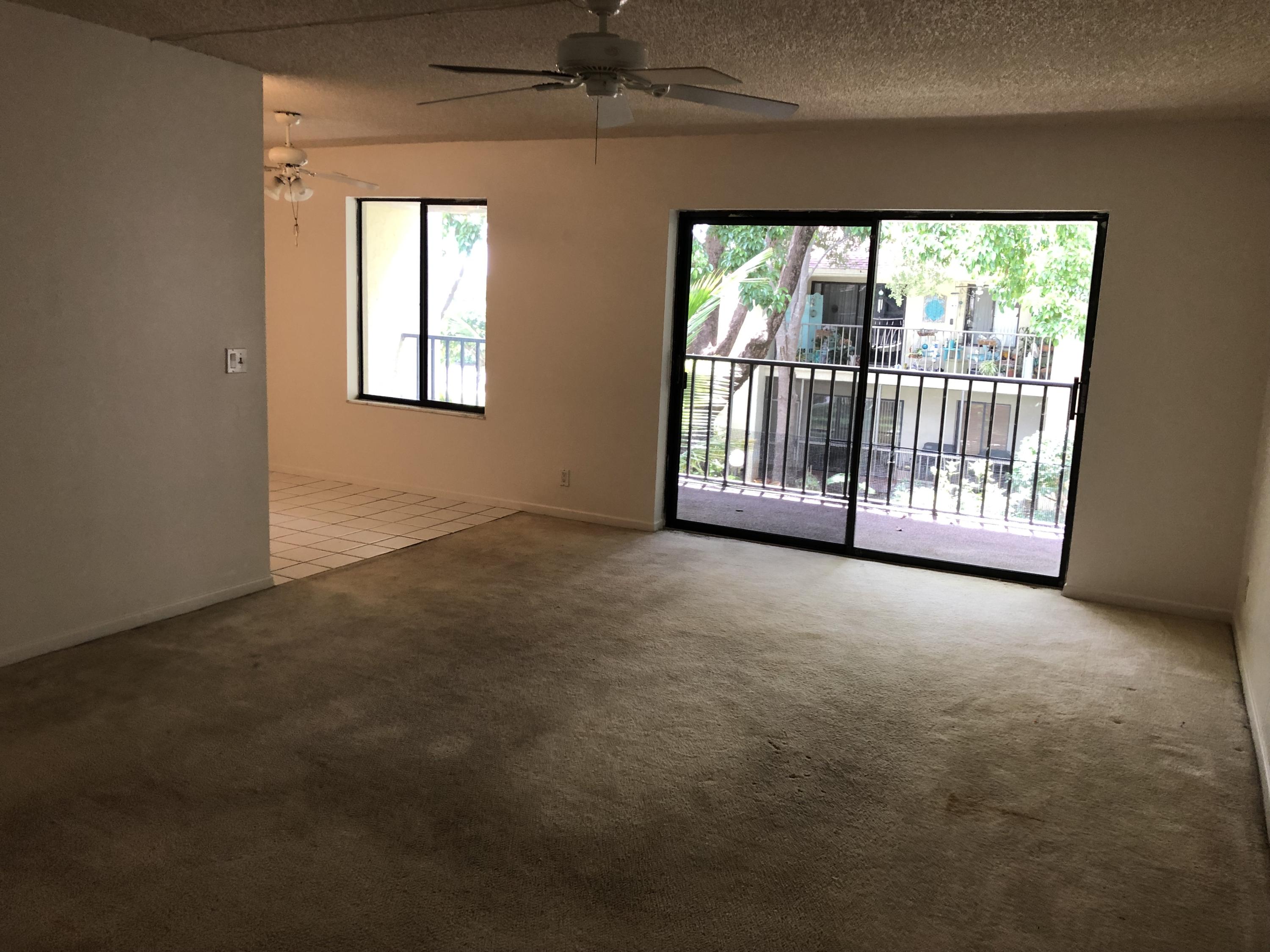 150 Pineview Road, Unit J5 Jupiter, FL 33469 - Photo 10 of 22 A1E0E2E6-68D4-4FB0-8807-E3B23B449D65