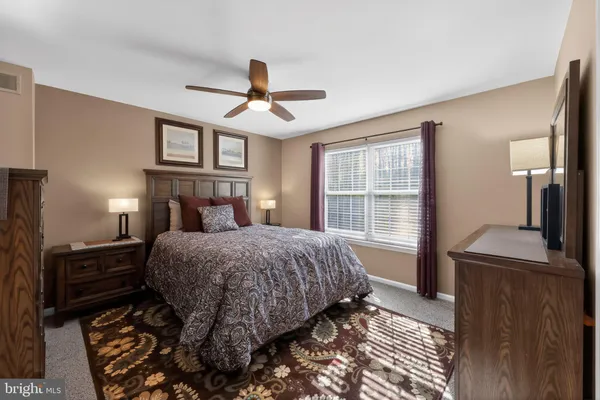 $304,900 | 10 Dovetree Drive, Newark, DE 19713