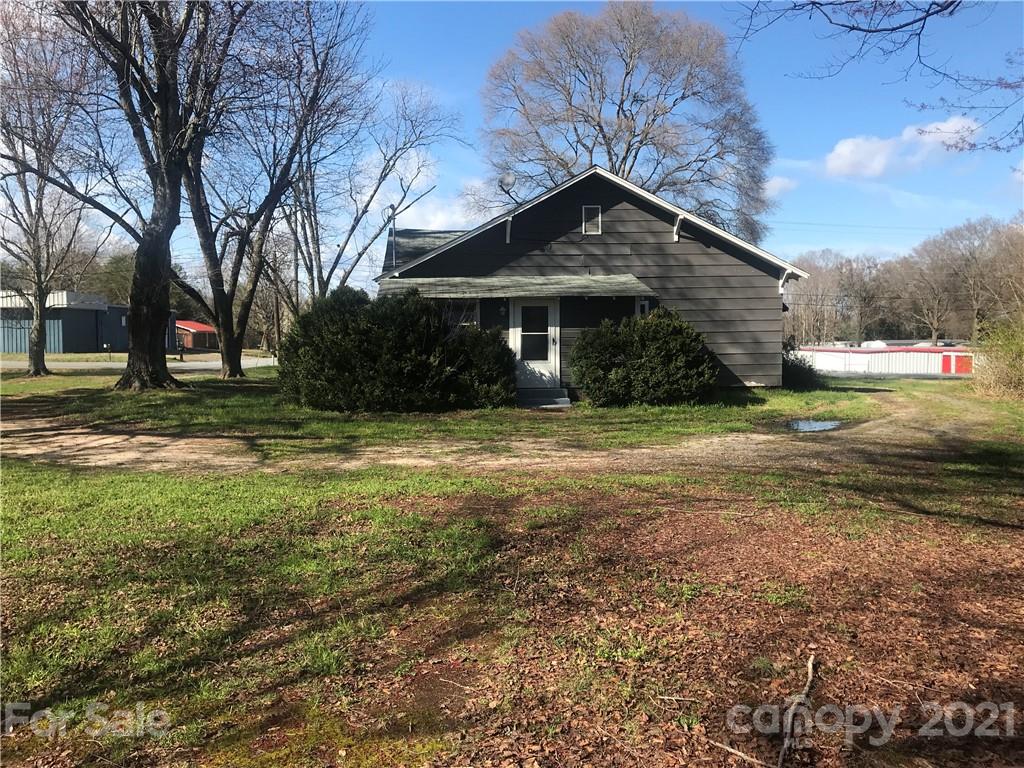 829 Withrow Road Forest City, NC 28043 - Photo 4 of 23 Gallery Image 4