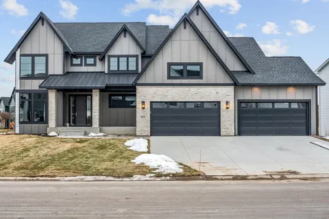 $1,895,000 | 16820 46th Avenue North, Plymouth, MN 55446