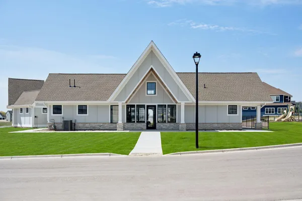 $1,895,000 | 16820 46th Avenue North, Plymouth, MN 55446