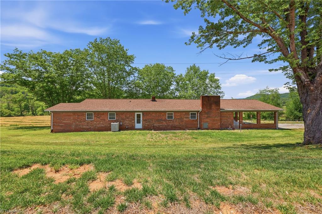 954-1 Parsonville Road Purlear, NC 28665 - Photo 12 of 45