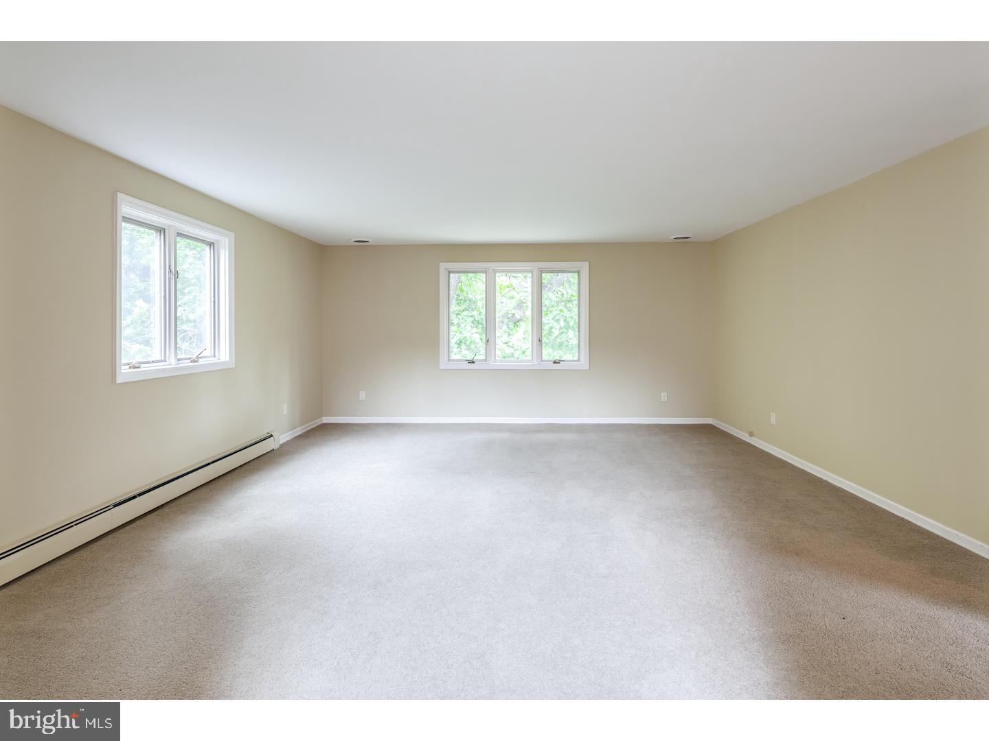 914 Davis Road Barrington, NJ 08007 - Photo 14 of 25 Master Bedroom