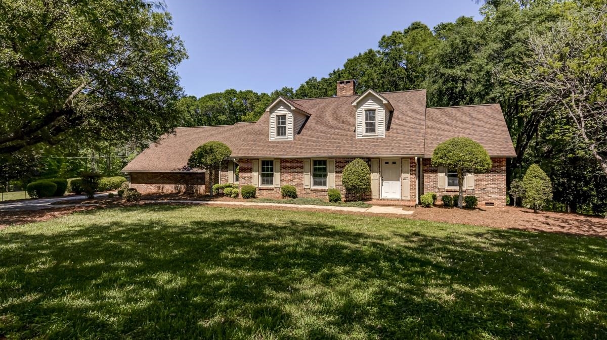123 Riveredge Drive Moore, SC 29369 - Photo 2 of 35