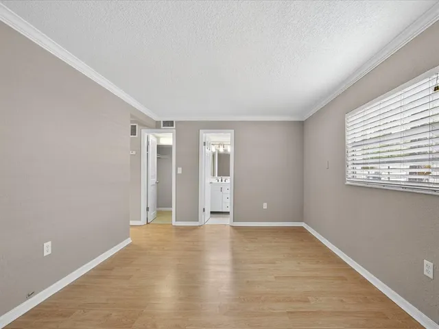 $1,575 | 2507 East Central Boulevard, Unit 21, Orlando, FL 32803