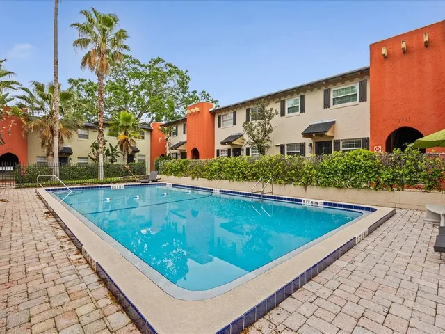 $1,575 | 2507 East Central Boulevard, Unit 21, Orlando, FL 32803