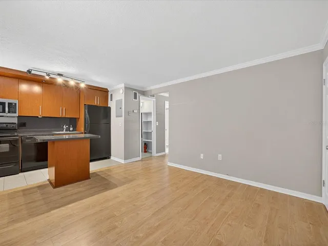 $1,575 | 2507 East Central Boulevard, Unit 21, Orlando, FL 32803