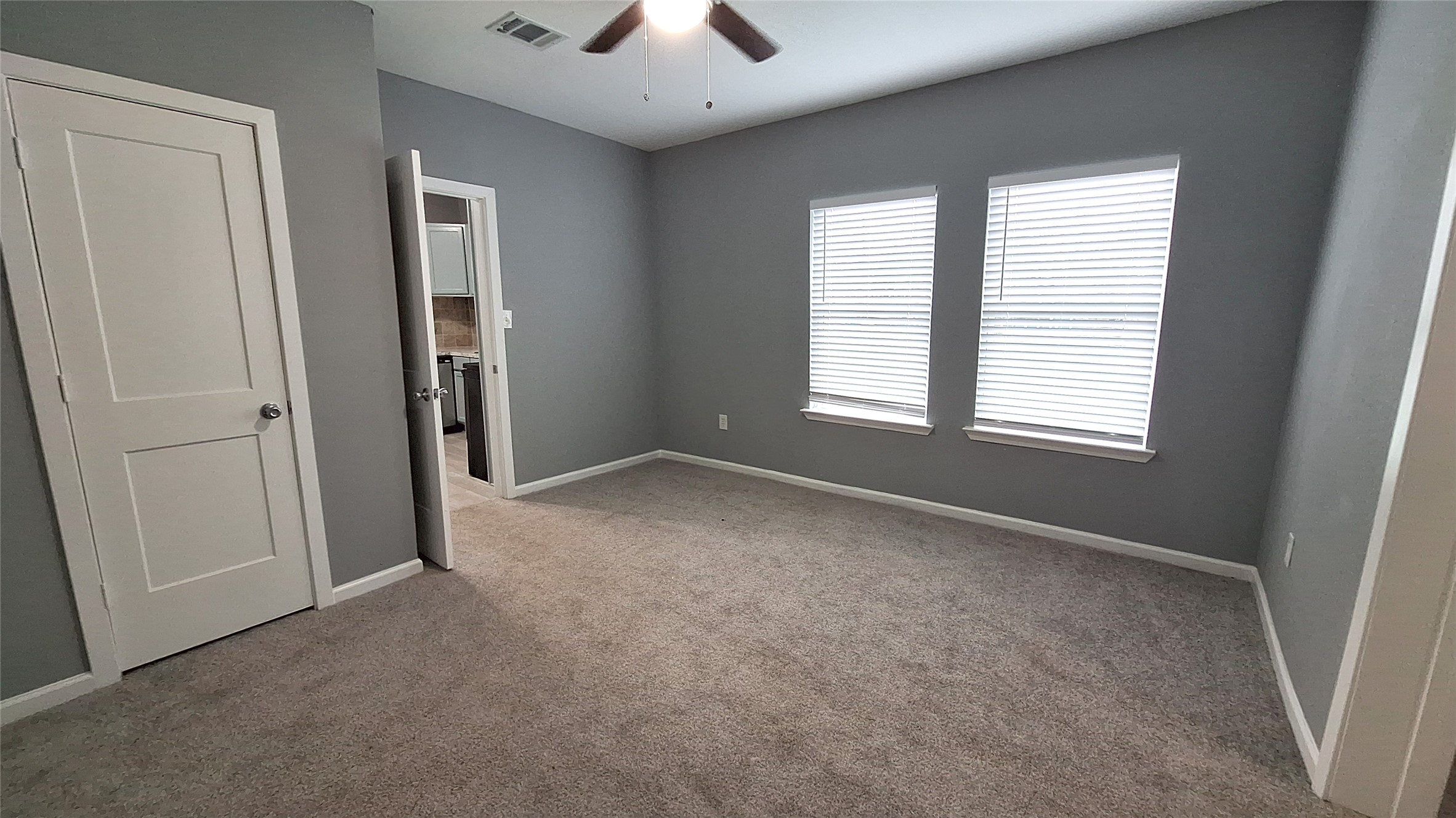 601 Armstrong Somerville, TX 77879 - Photo 12 of 28 an empty room with windows and closet