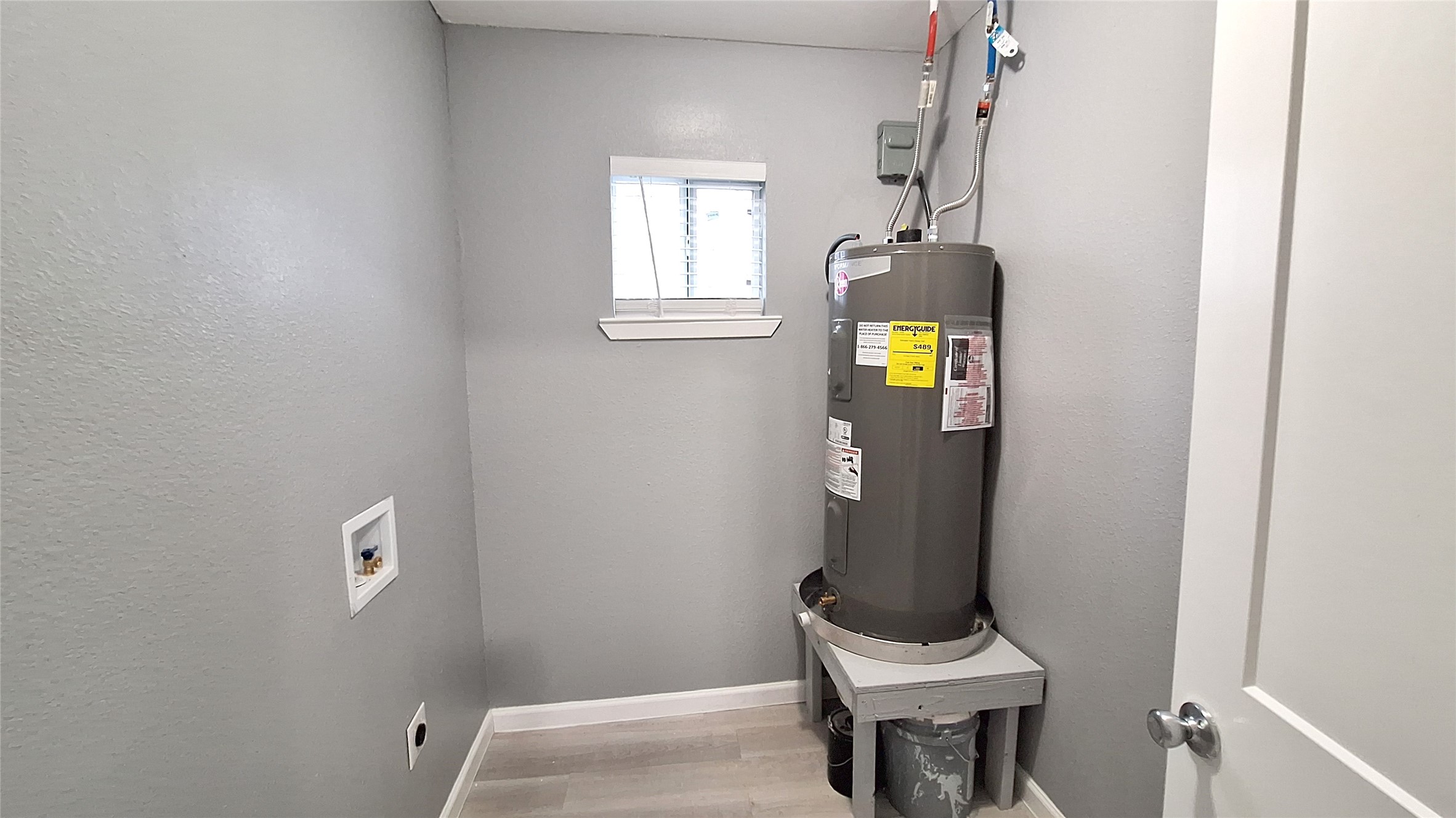 601 Armstrong Somerville, TX 77879 - Photo 21 of 28 a bathroom with a toilet
