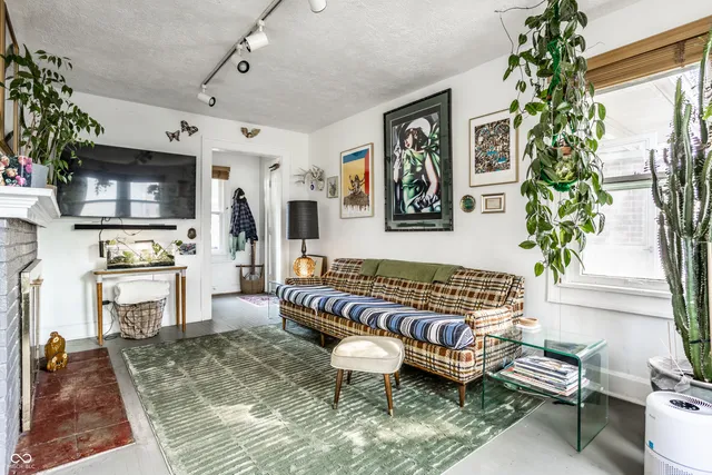 $289,000 | 4452 Winthrop Avenue, Indianapolis, IN 46205