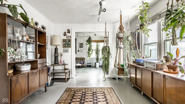 $289,000 | 4452 Winthrop Avenue, Indianapolis, IN 46205