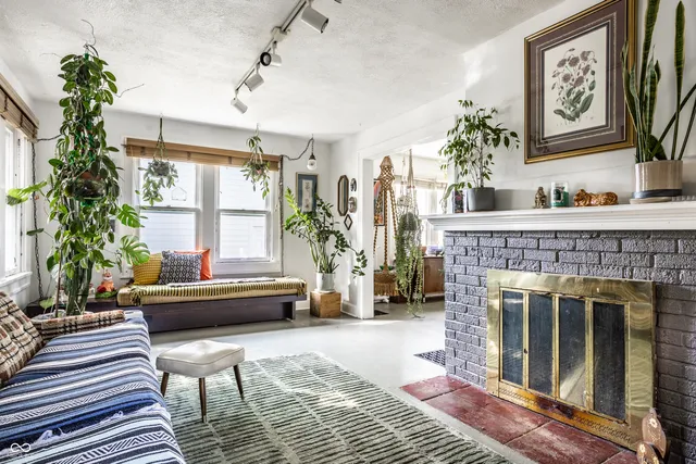 $289,000 | 4452 Winthrop Avenue, Indianapolis, IN 46205