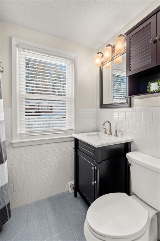 18 Seneca Drive Hudson, MA 01749 - Photo 23 of 42