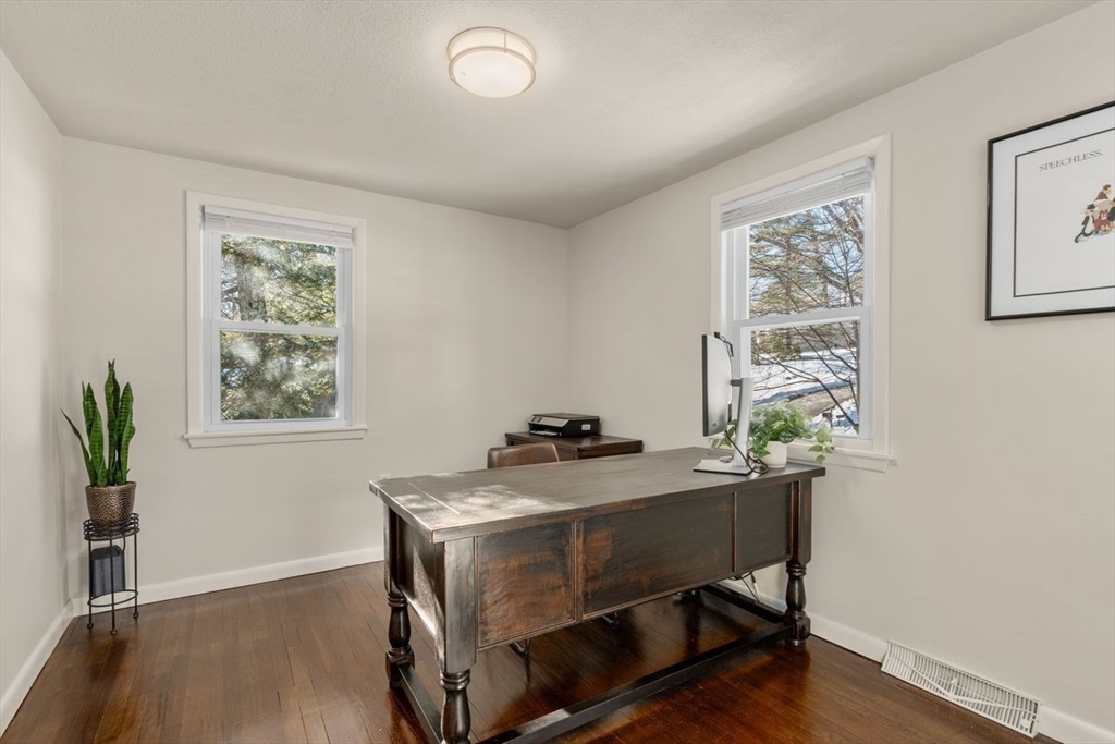 18 Seneca Drive Hudson, MA 01749 - Photo 24 of 42