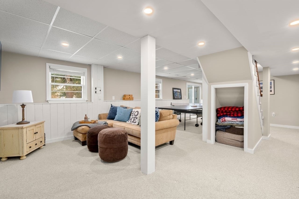 18 Seneca Drive Hudson, MA 01749 - Photo 25 of 42