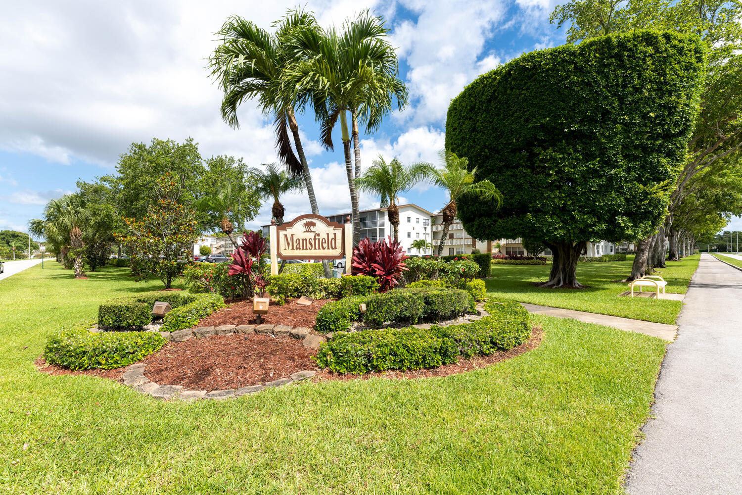 83 Mansfield B Boca Raton, FL 33434 - Photo 1 of 23 83 Mansfield B Boca Raton FL-large-002-0