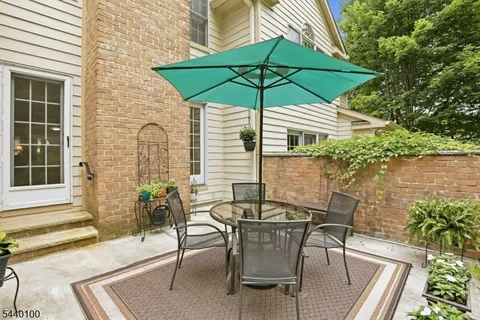 $899,000 | 19 Chadwell Place, Morristown, NJ 07960