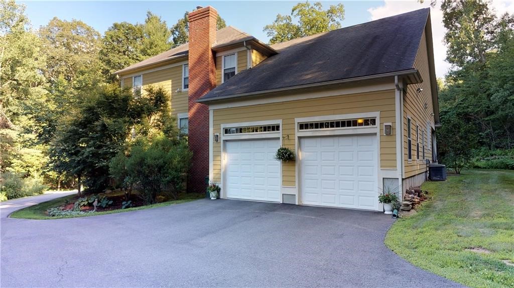 128 Log Road Smithfield, RI 02917 - Photo 23 of 32