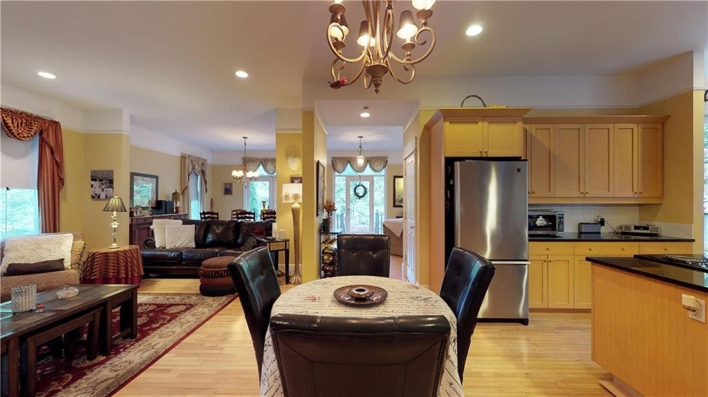 128 Log Road Smithfield, RI 02917 - Photo 7 of 32