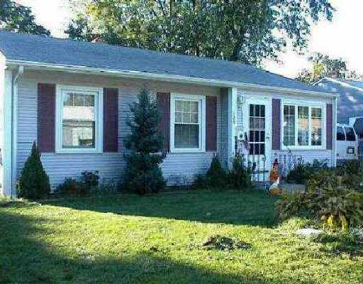 129 Rocco Avenue Pawtucket, RI 02860 - Photo 1 of 1 Exterior Front.