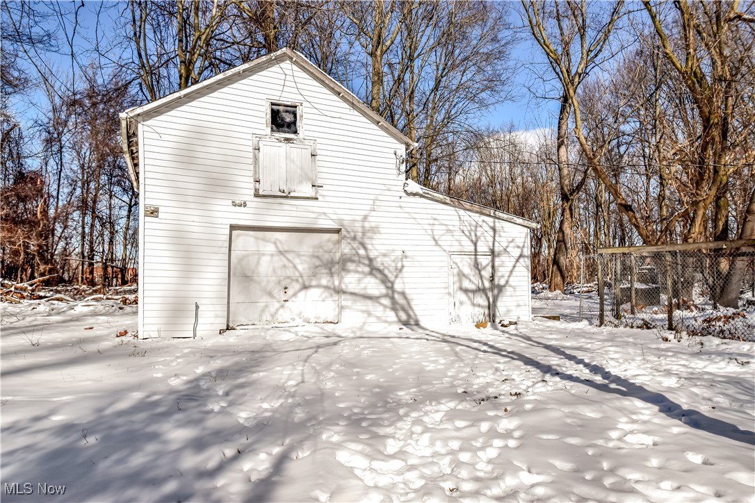 4267 Bluestone Road South Euclid, OH 44121 - Photo 4 of 33