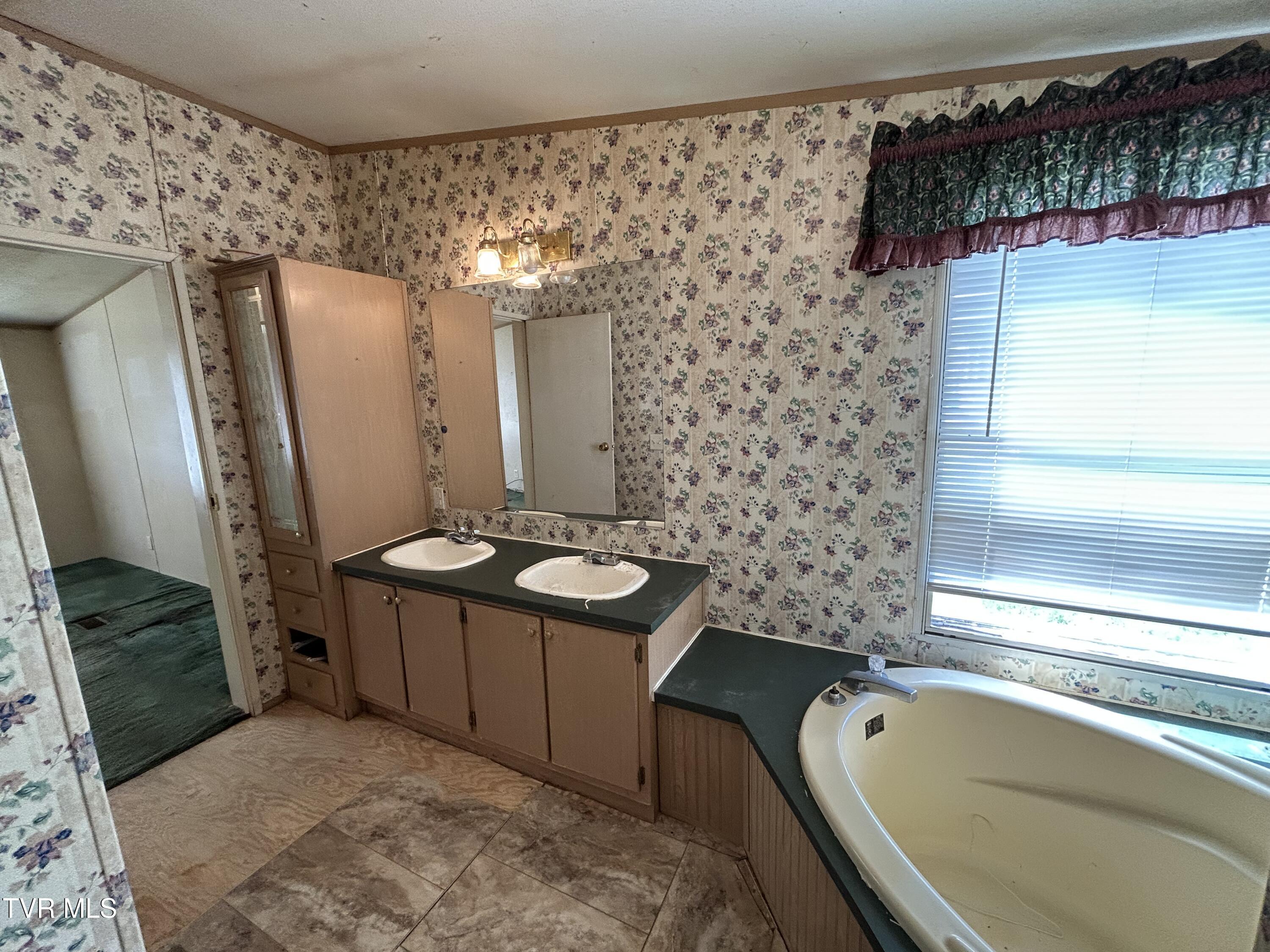 1861 Corby Bridge Road Chuckey, TN 37641 - Photo 23 of 41 IMG_4516