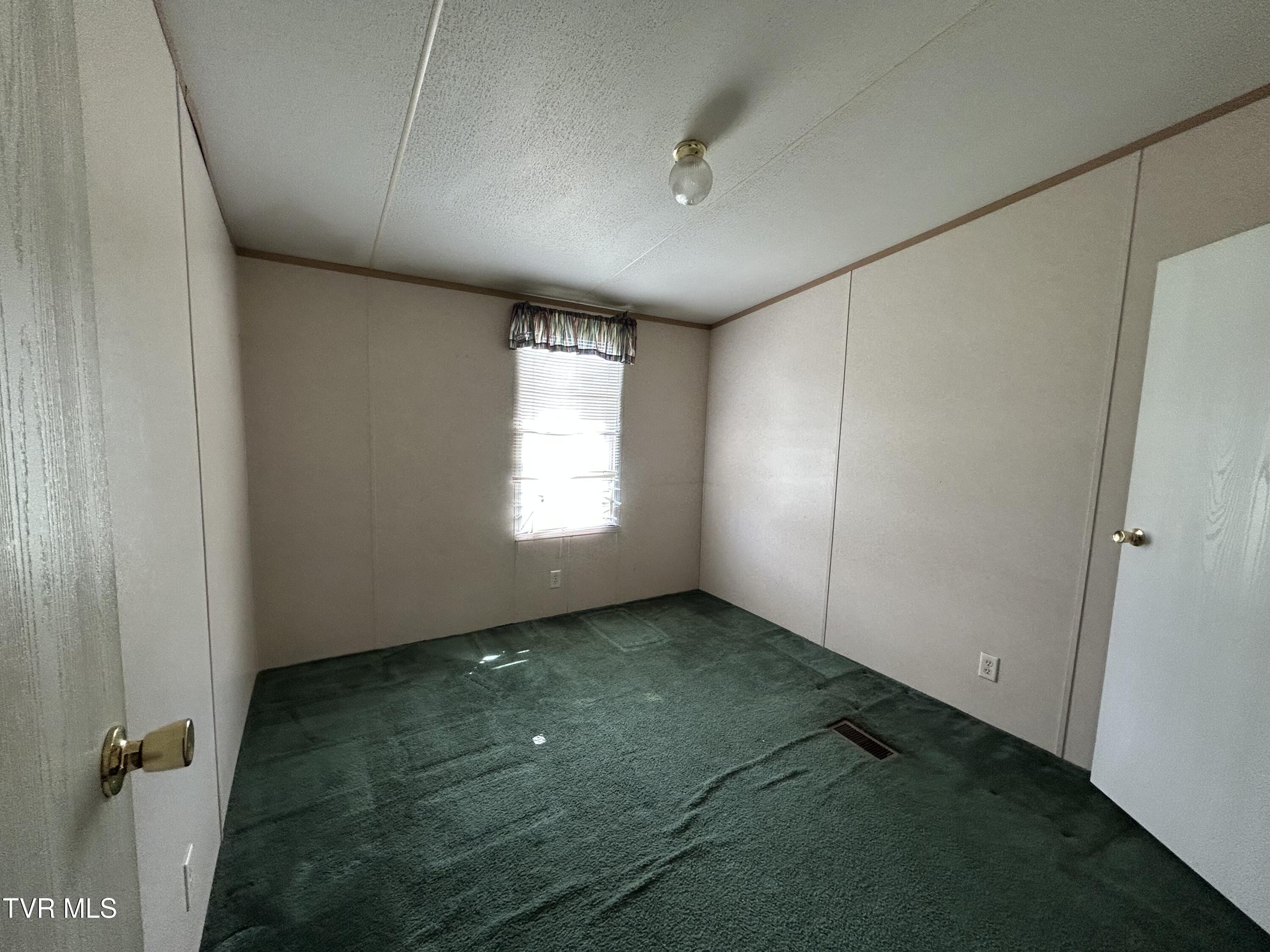 1861 Corby Bridge Road Chuckey, TN 37641 - Photo 26 of 41 IMG_4524
