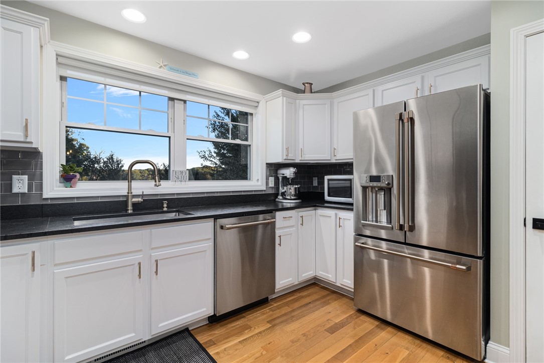 1209 Centerville Road, Unit 2 Warwick, RI 02886 - Photo 6 of 46