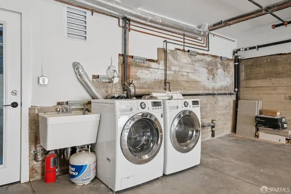 $2,495,000 | 484 Belvedere Street, San Francisco, CA 94117