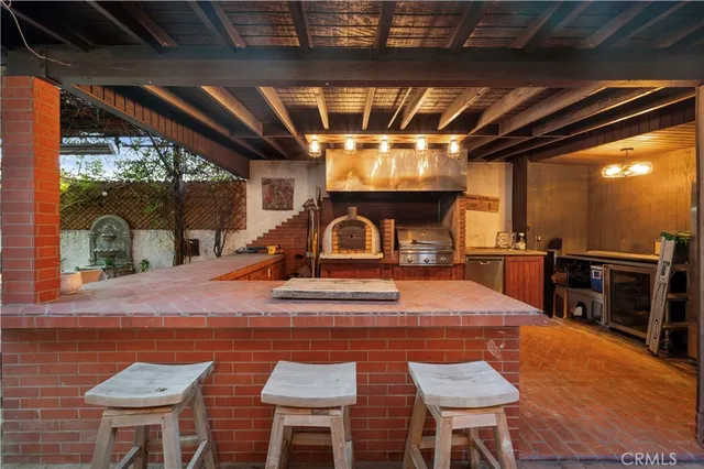 $2,295,000 | 5526 Fulton Avenue, Sherman Oaks, CA 91401